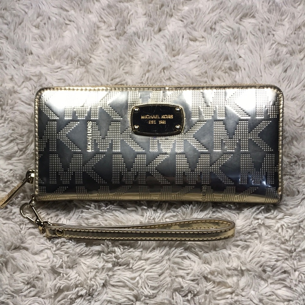 Michael Kors Jet Set Travel Continental Pale Gold Mirror Zip Wallet/Wristlet
